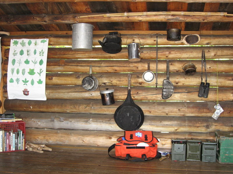 File:InsideJoes1.jpg