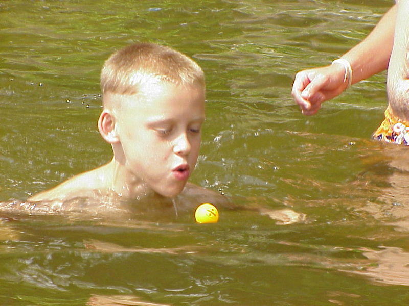 File:Blow Pong.jpg